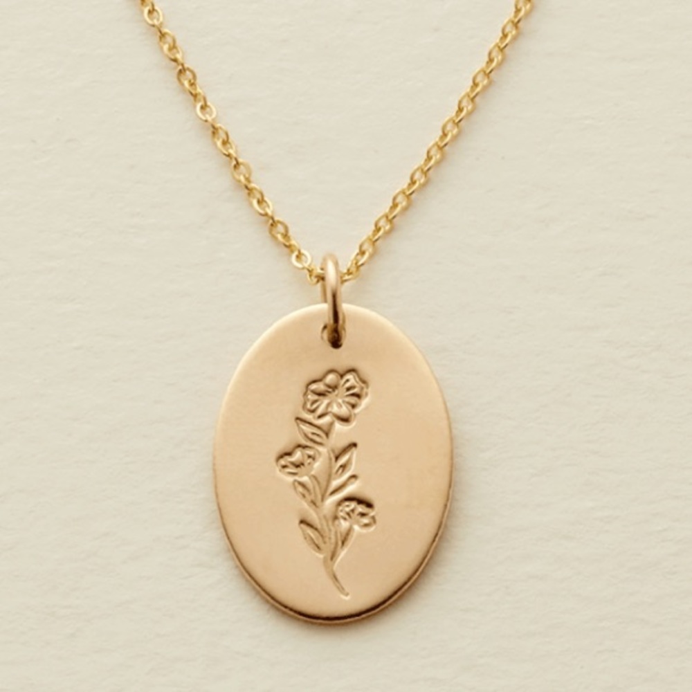 Minimalist Boho Floral Family Oval Gift Necklace - Picture 9 of 16